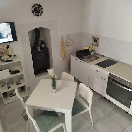 Appartement Leo Povile