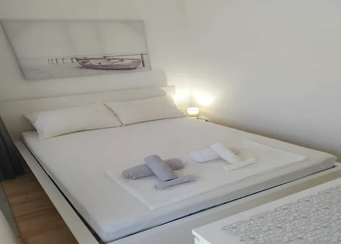 Leo Apartament Povile