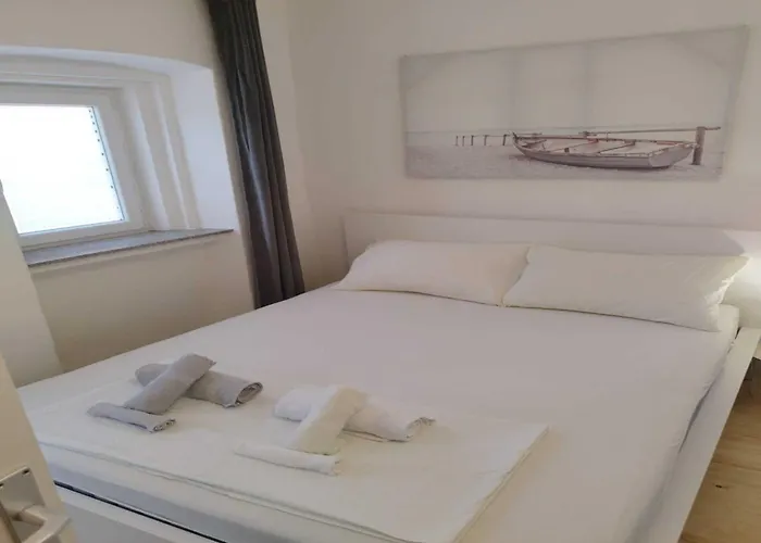 Leo Apartament