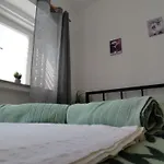 Leo *