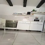 Leo Apartment Povile