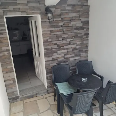 Leo Apartmán Povile