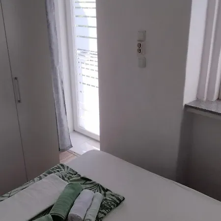 Apartment Leo *