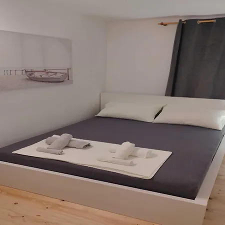 Apartment Leo