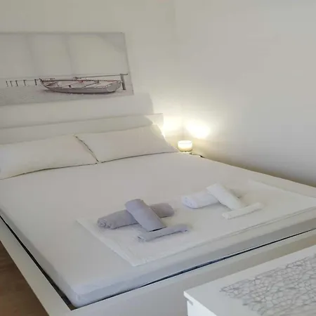 Leo Apartment Povile
