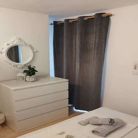 Leo Apartment Povile